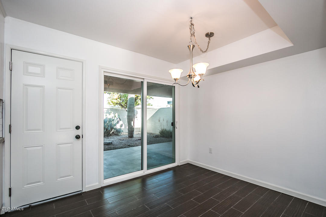 10020 West Royal Oak Road, Unit L Sun City, AZ 85351 - Photo 7 of 31 09441- 10020 W Royal Oak Rd L AZ- Candi-