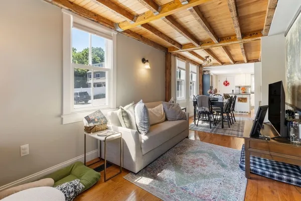 $3,500 | 71 North Street, Unit 71, Hingham, MA 02043