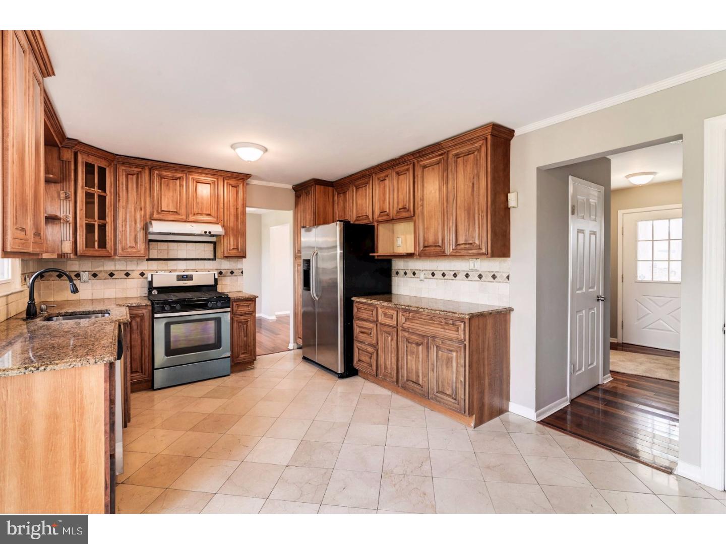 7 Framingham Road Edgewater Park, NJ 08010 - Photo 9 of 25