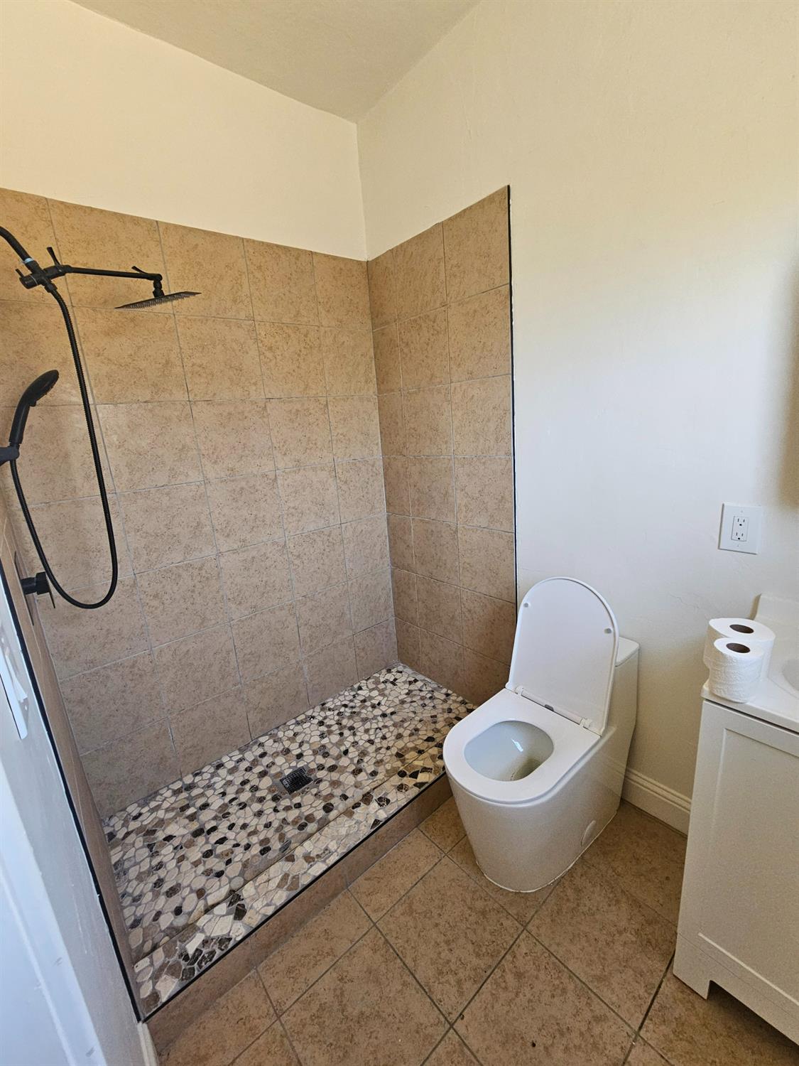 718 6th Street Modesto, CA 95354 - Photo 10 of 54