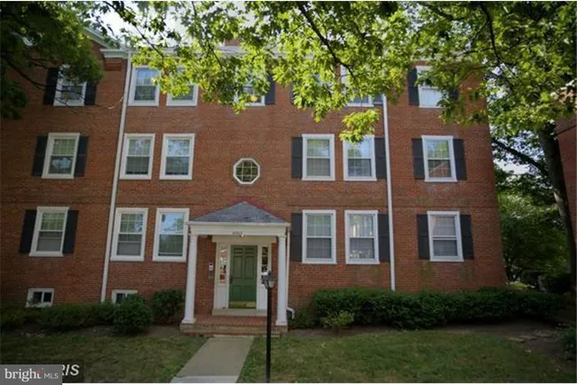 $1,850 | 4862 28th Street South, Unit B2, Arlington, VA 22206