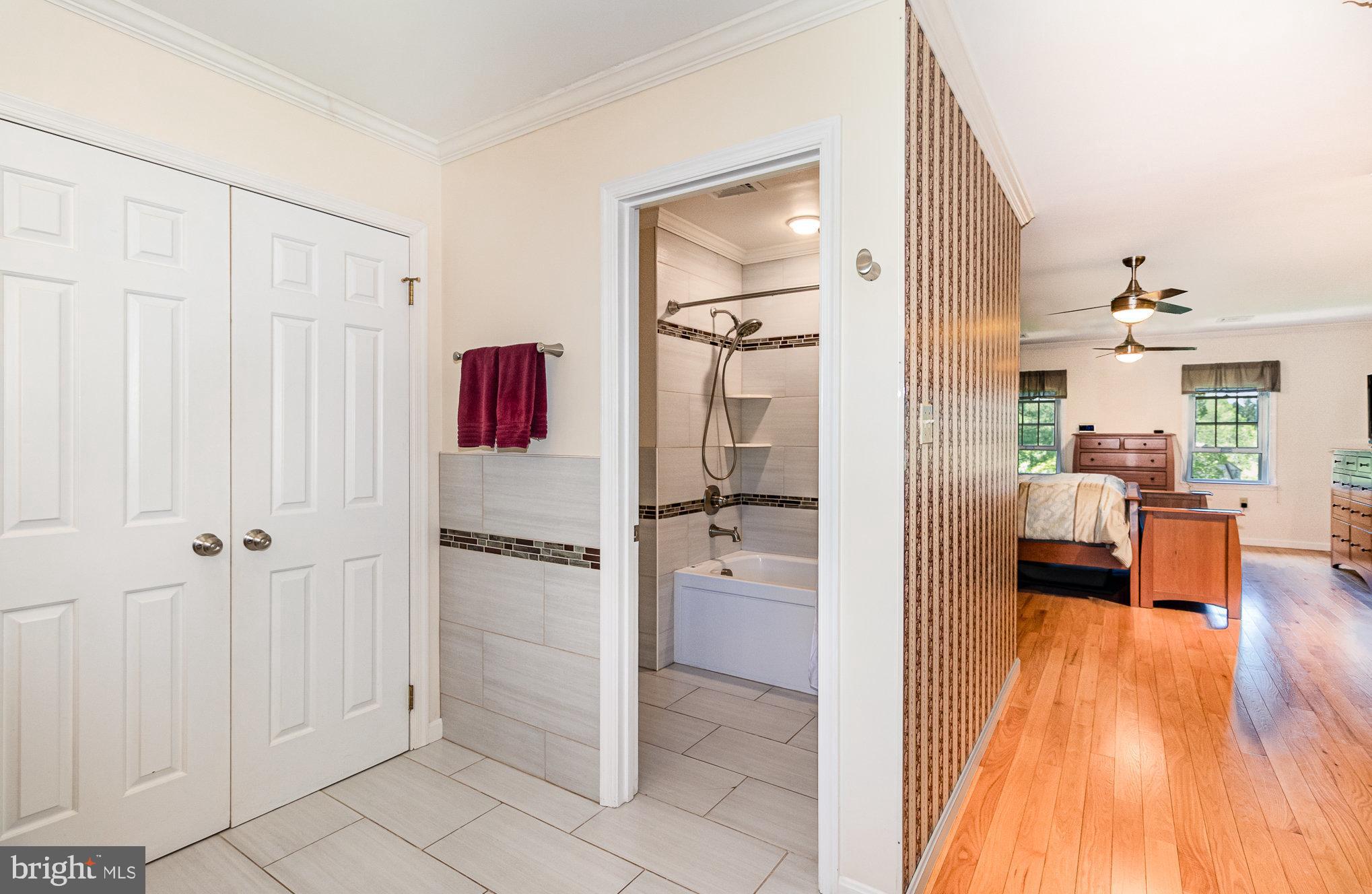 14 Eastfield Road Hummelstown, PA 17036 - Photo 26 of 55 Primary Bathroom