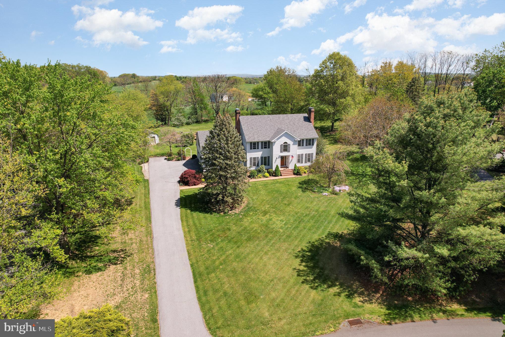14 Eastfield Road Hummelstown, PA 17036 - Photo 3 of 55 Driveway