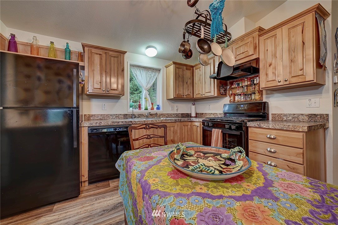 82 Port Hadlock Heights Road Port Hadlock, WA 98339 - Photo 11 of 31 Gallery Image 11