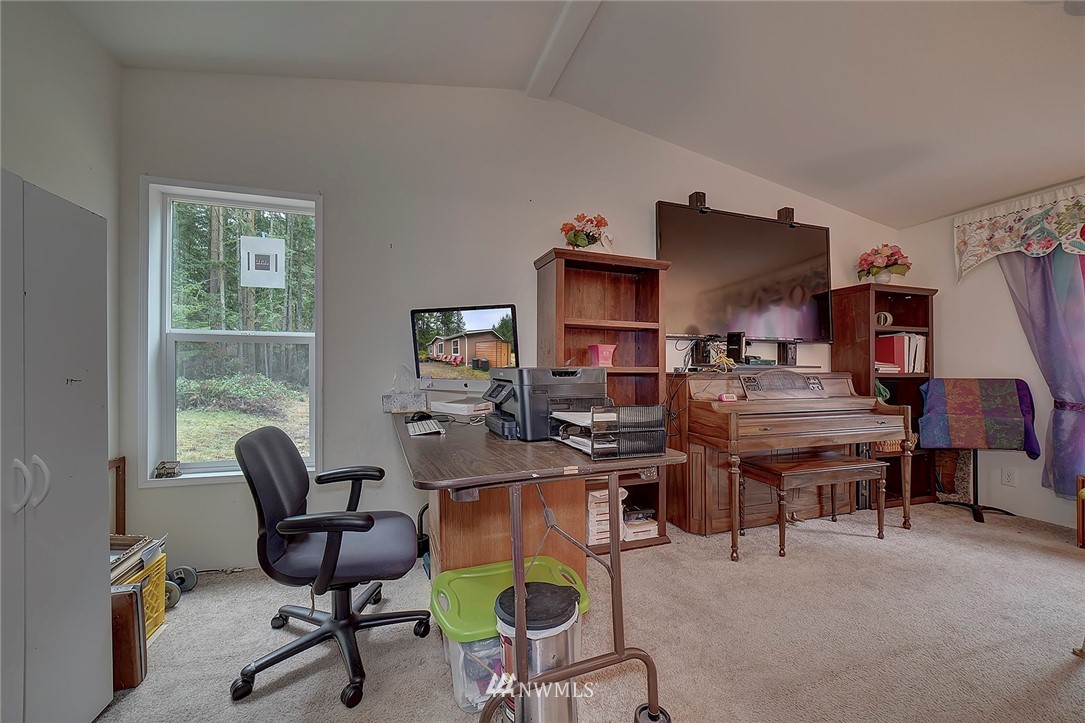 82 Port Hadlock Heights Road Port Hadlock, WA 98339 - Photo 21 of 31 Gallery Image 21