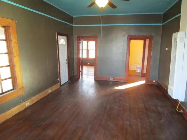 $59,000 | 1206 South Main Street, Quanah, TX 79252