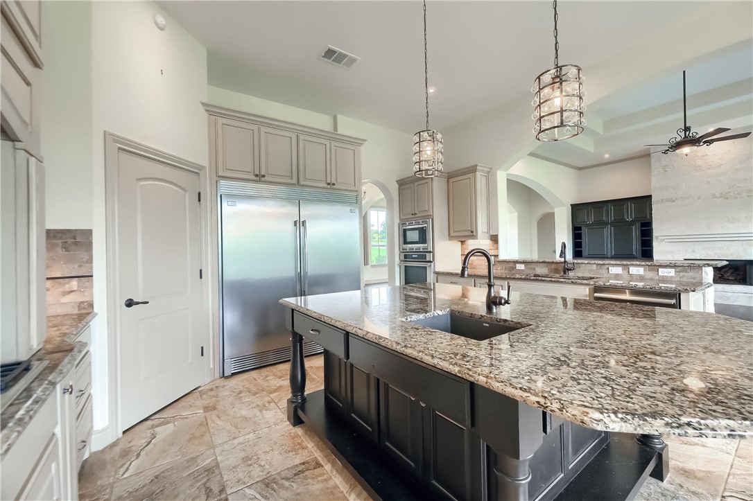 145 Powder Horn Road Bastrop, TX 78602 - Photo 9 of 39