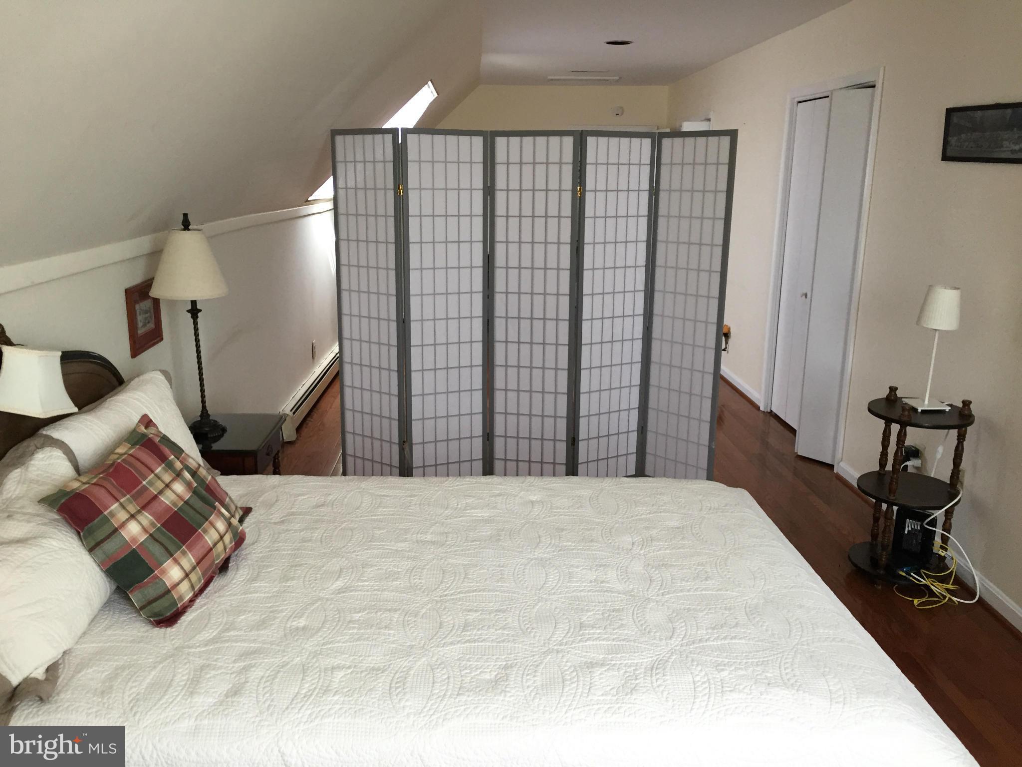 304 Cambridge Road Alexandria, VA 22314 - Photo 14 of 25 Bedroom
