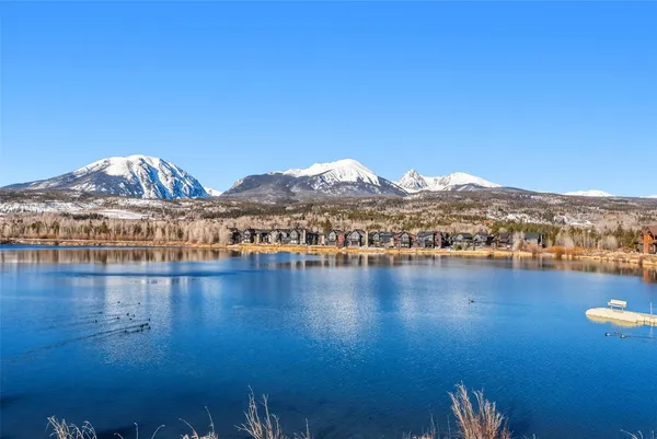 a view of an ocean with city view