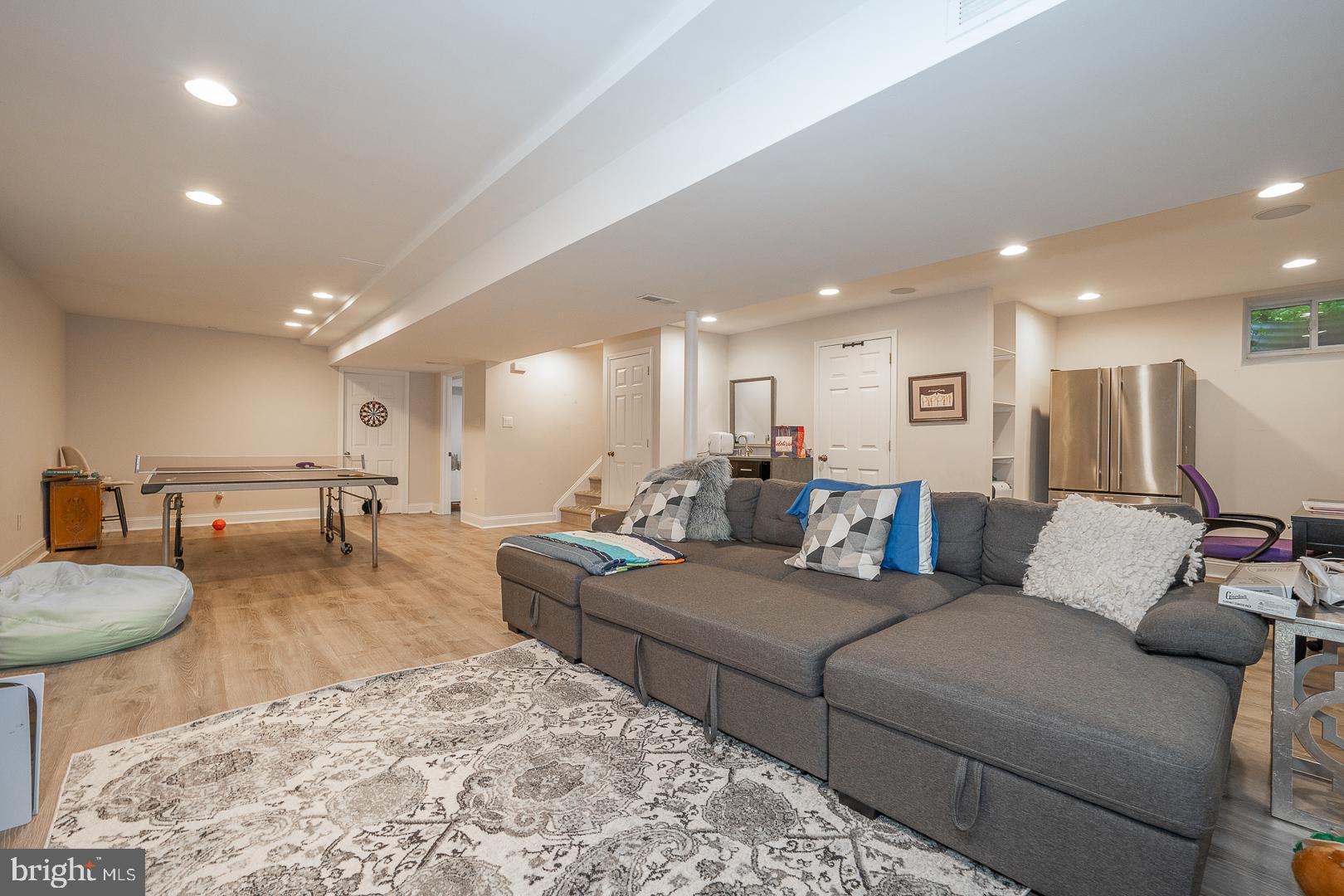 318 Chamounix Road Wayne, PA 19087 - Photo 37 of 55 a living room with furniture and a table