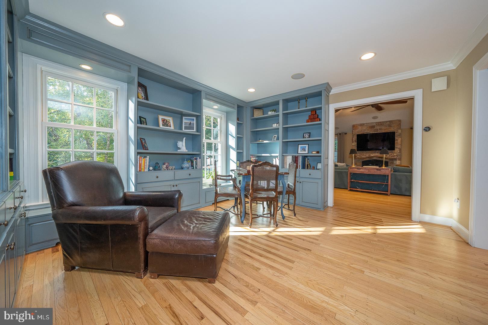 318 Chamounix Road Wayne, PA 19087 - Photo 5 of 55 a living room with furniture and a wooden floor