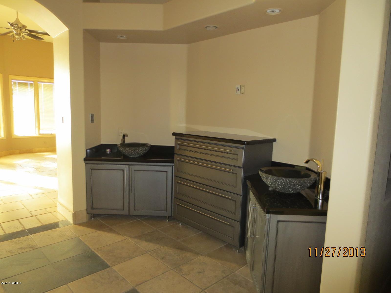 2831 West Carlise Road Phoenix, AZ 85086 - Photo 7 of 30 MASTER BATHROOM VANITY