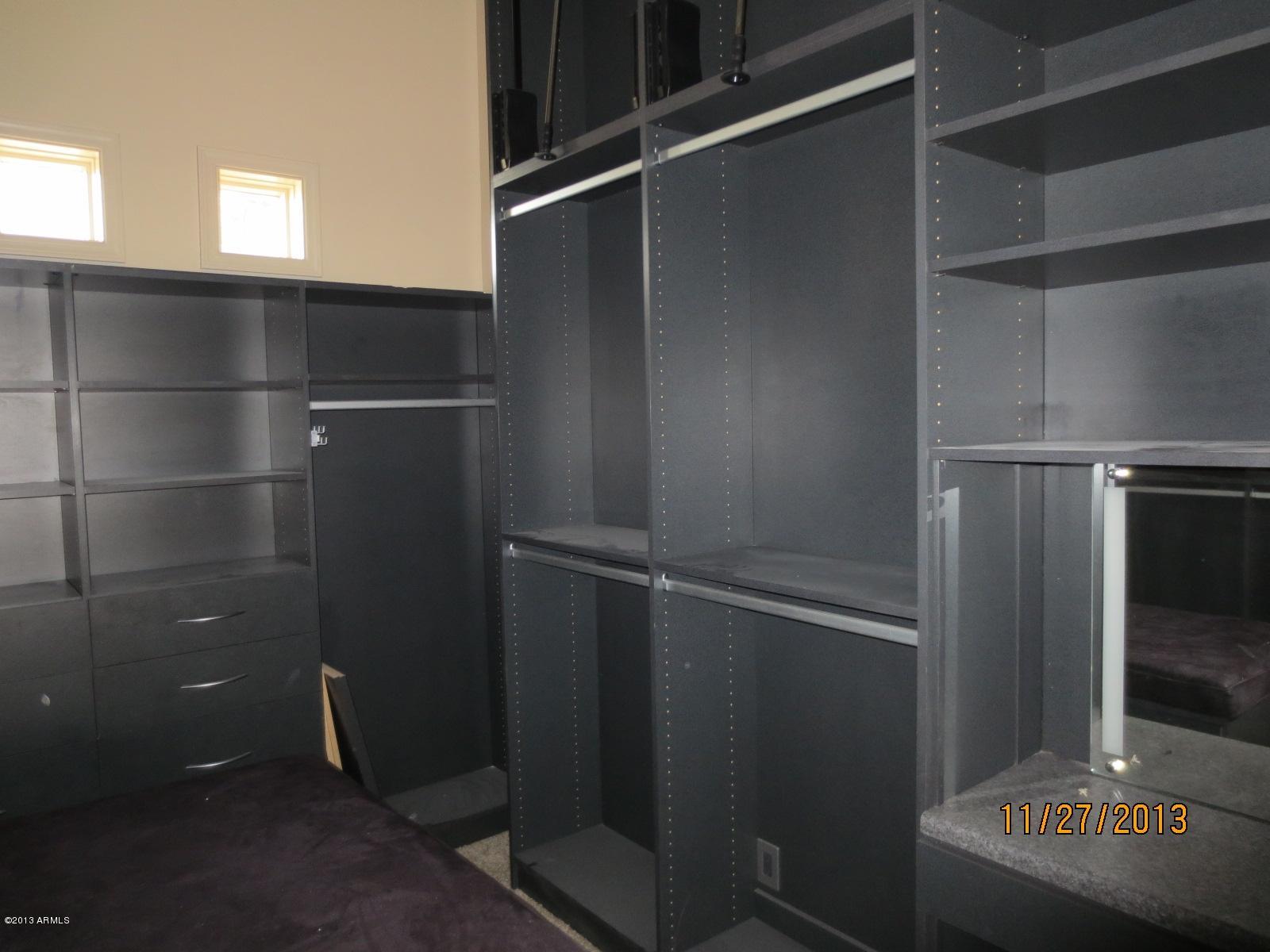 2831 West Carlise Road Phoenix, AZ 85086 - Photo 8 of 30 MASTER BEDROOM WALK IN CLOSET