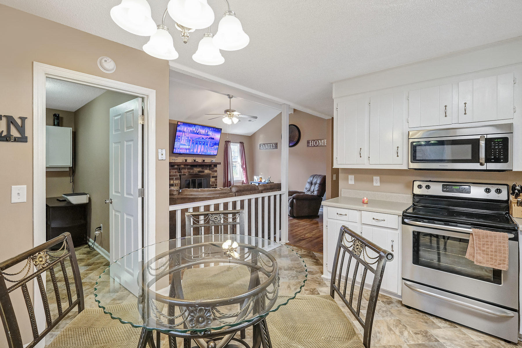 39 Oak Grove Road Goose Creek, SC 29445 - Photo 12 of 32 DSCF0073-SMALL