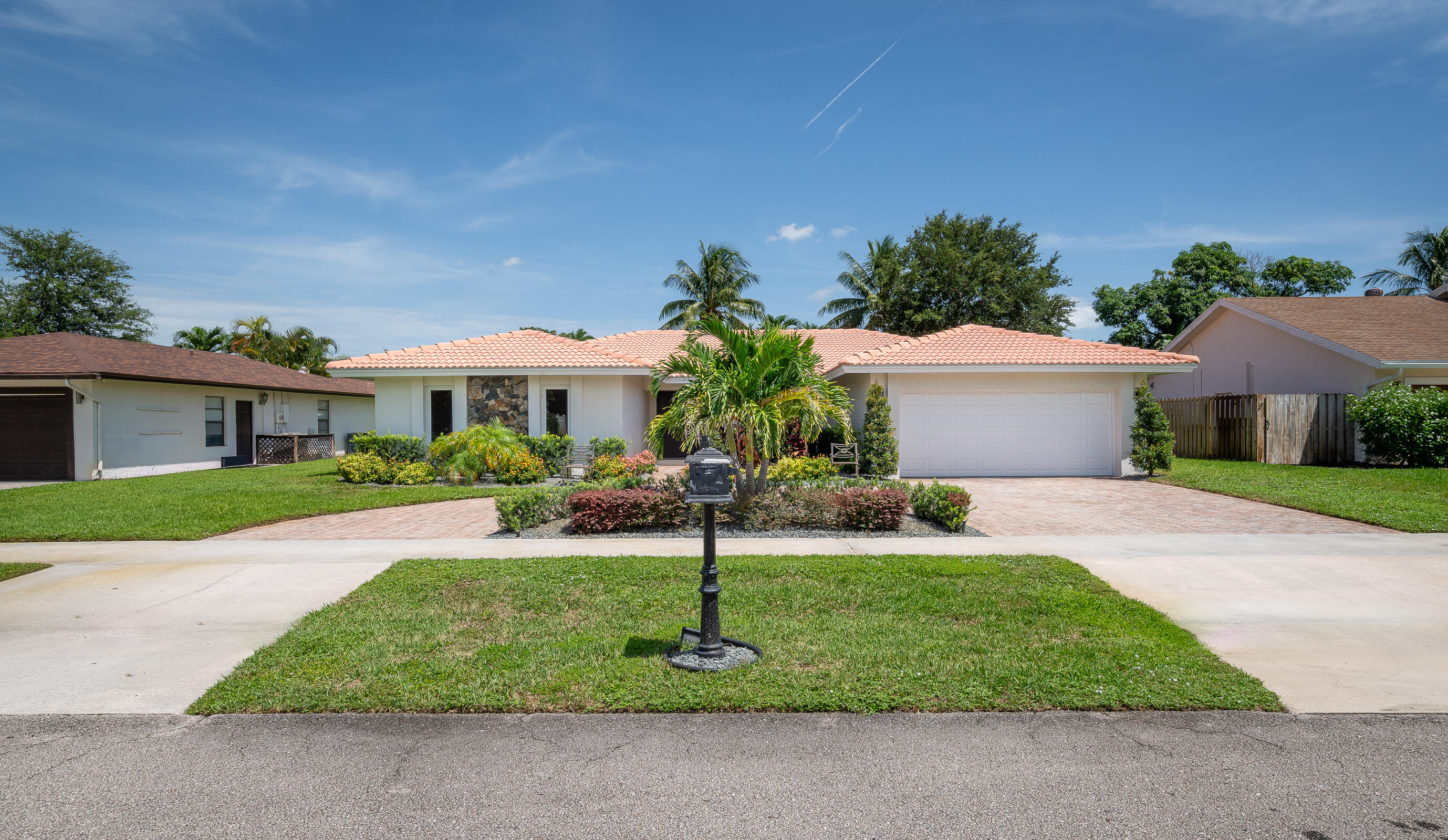 01-4853 Willow Dr-DSC_9051-MLS