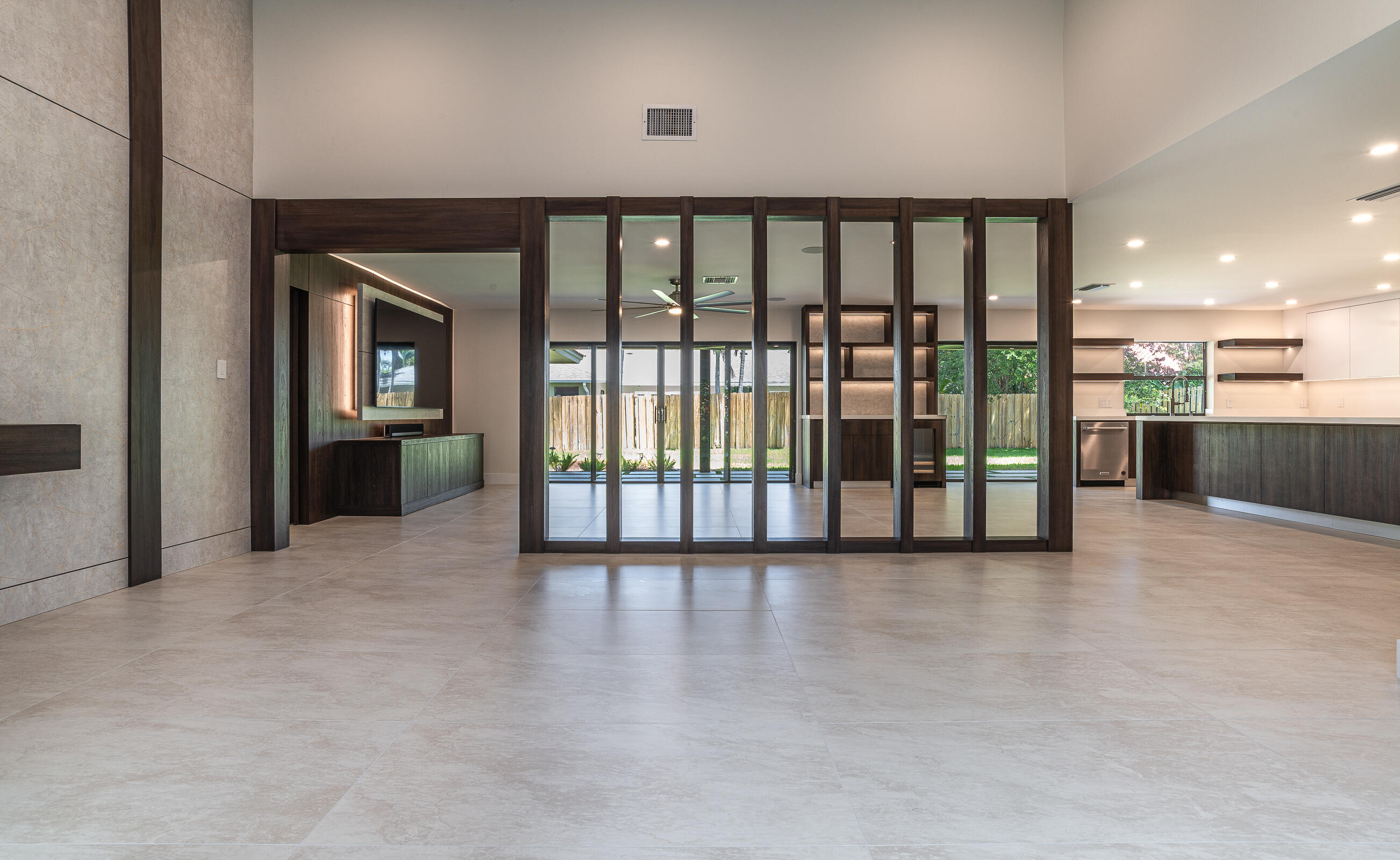 4853 Willow Drive Boca Raton, FL 33487 - Photo 19 of 59 21-4853 Willow Dr-DSC_9078-MLS