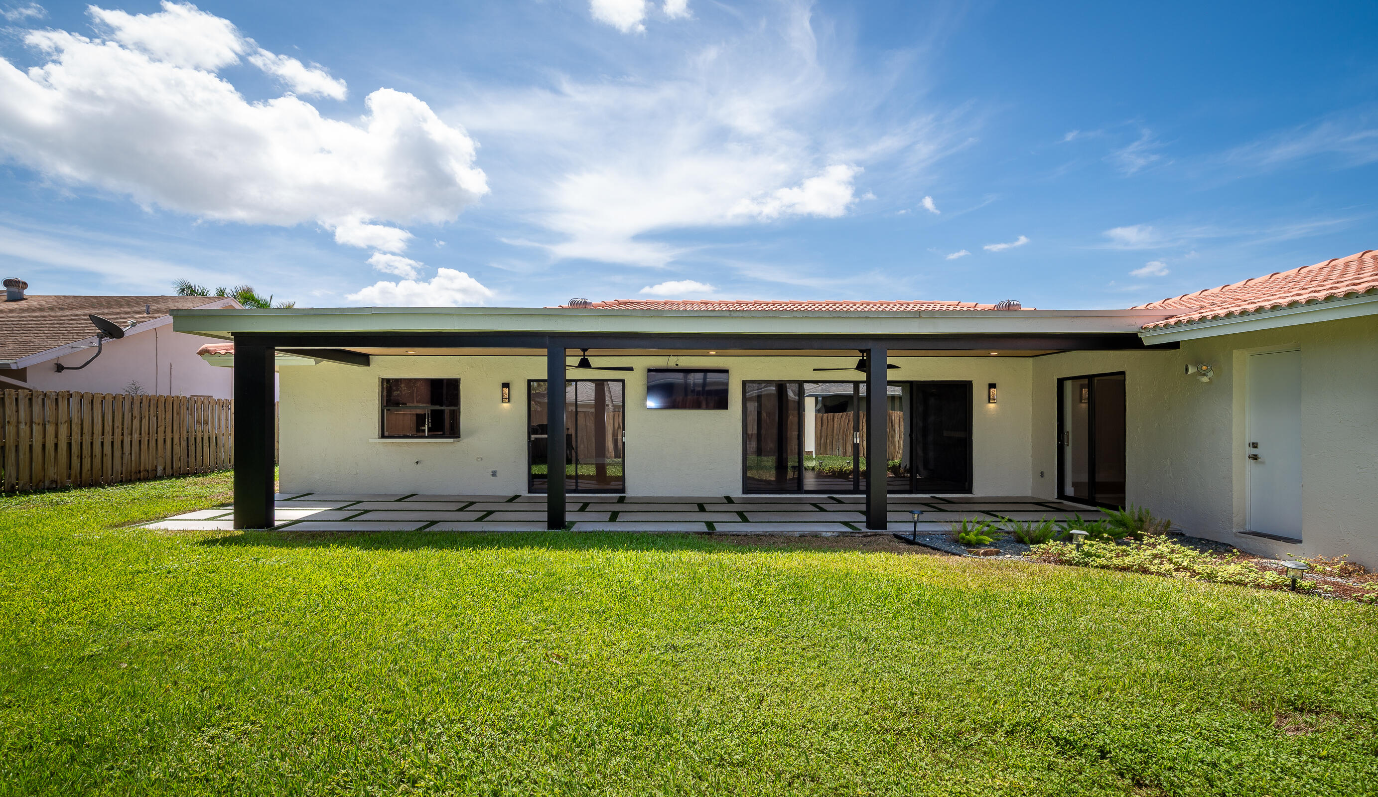 4853 Willow Drive Boca Raton, FL 33487 - Photo 9 of 59 11-4853 Willow Dr-DSC_9064-MLS