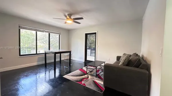 $3,450 | 320 Southwest 29th Road, Unit 2, Miami, FL 33129