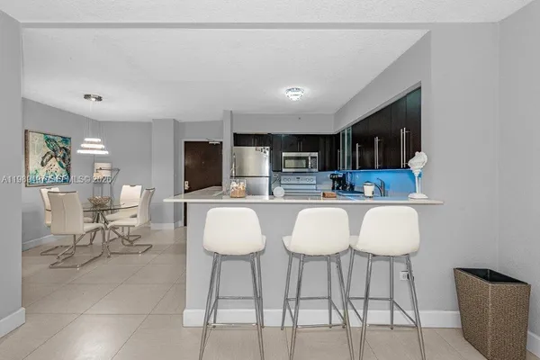 $5,000 | 1500 Bay Road, Unit 128S, Miami Beach, FL 33139