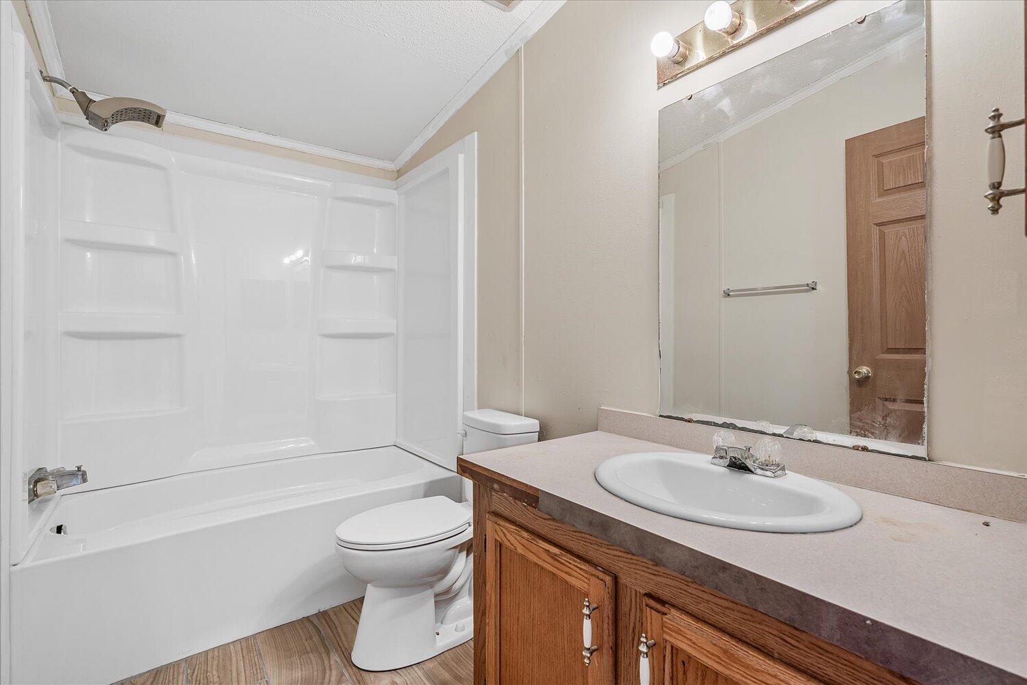 225 West Sheffield Road Battle Creek, MI 49017 - Photo 18 of 29 18-WM225Sheffield-16