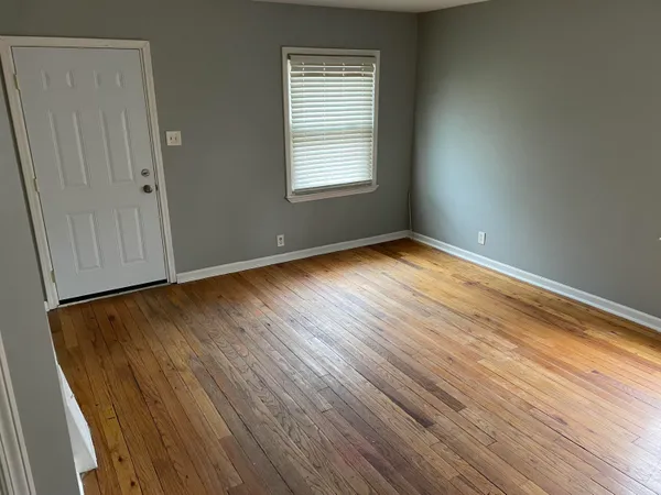 $1,250 | 18230 Mansfield Street, Detroit, MI 48235