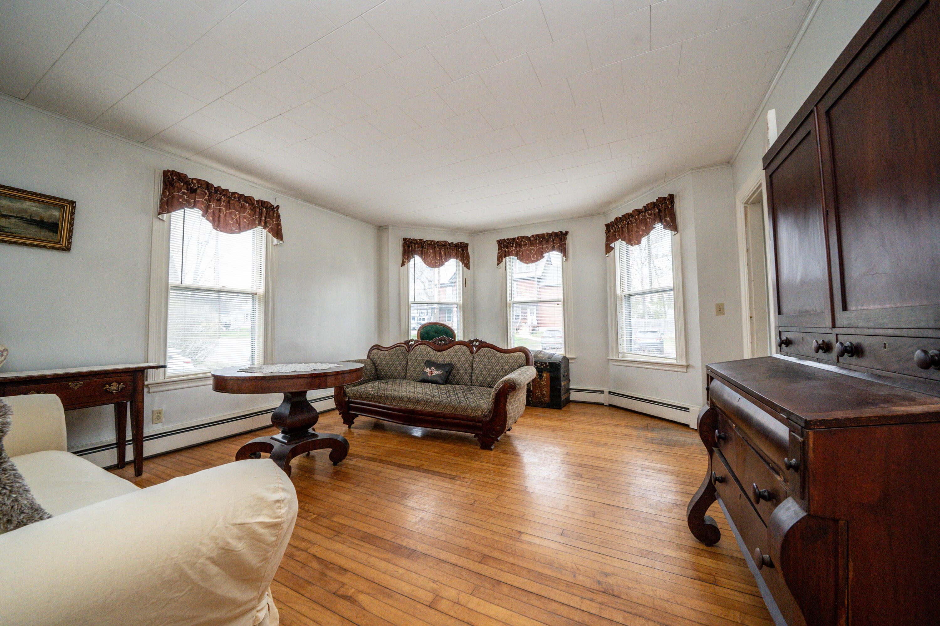 59 Wing Street Bangor, ME 04401 - Photo 4 of 29 Living Room