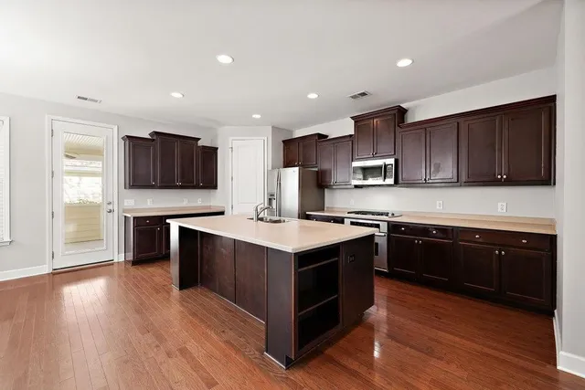 $729,500 | 2600 Kings Gate Lane, Mount Pleasant, SC 29466