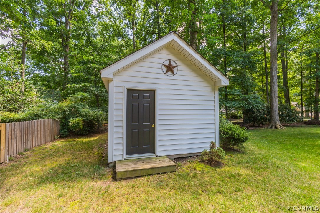 2351 Castlestone Road Midlothian, VA 23113 - Photo 34 of 39 Gallery Image 34