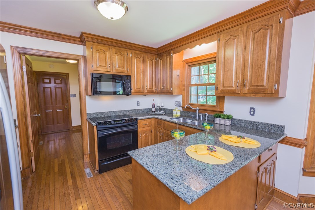 2351 Castlestone Road Midlothian, VA 23113 - Photo 8 of 39 Gallery Image 8