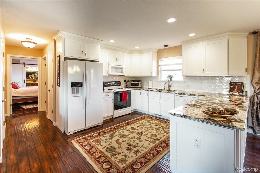 11320 Stewart Road Dundee, MI 48131 - Photo 11 of 37 7.jpg