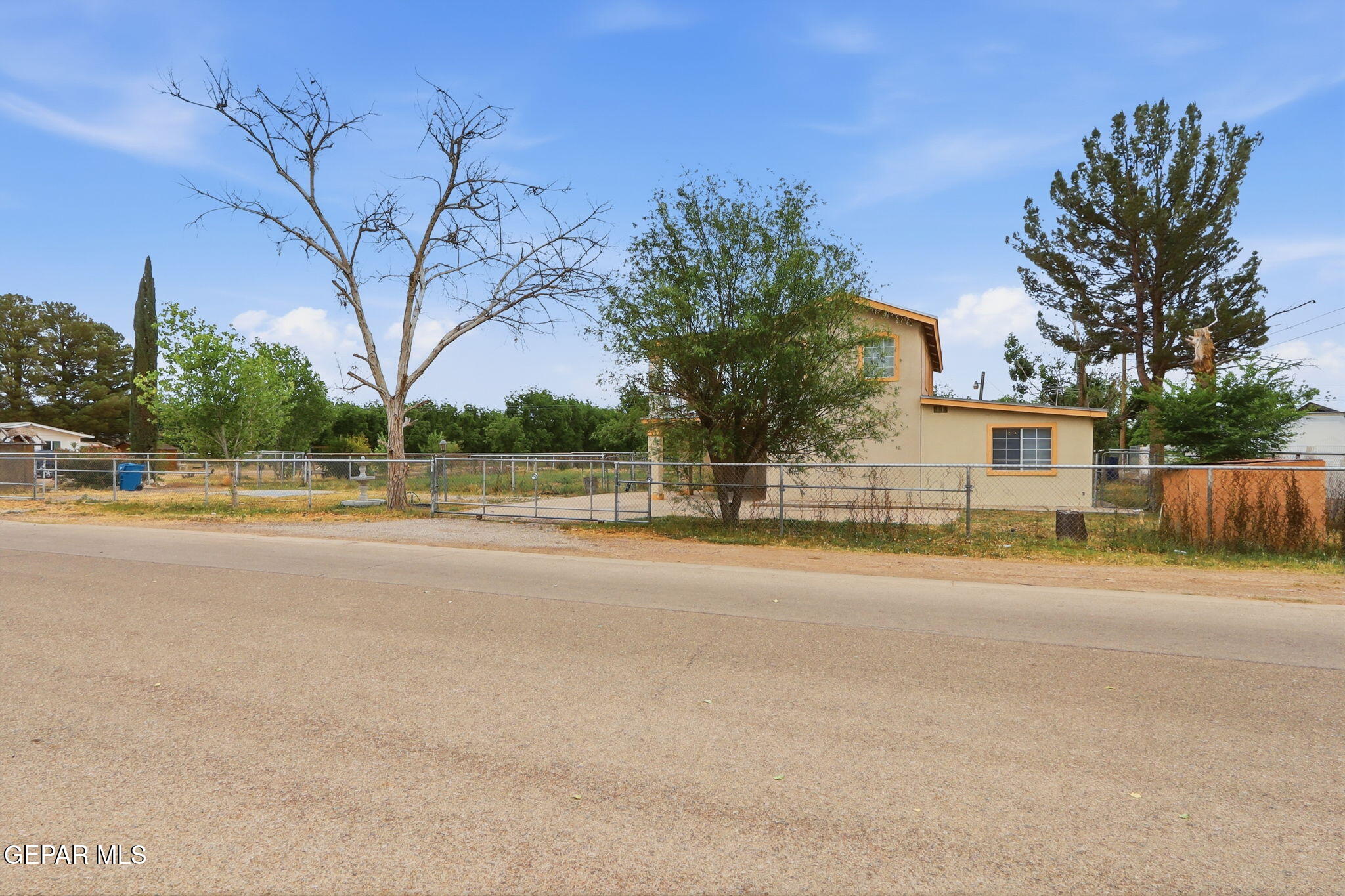 210 Quesito Street Clint, TX 79836 - Photo 3 of 22 IMG_0094