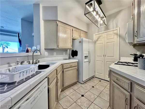 $259,000 | 7151 South Durango Drive, Unit 307, Las Vegas, NV 89113