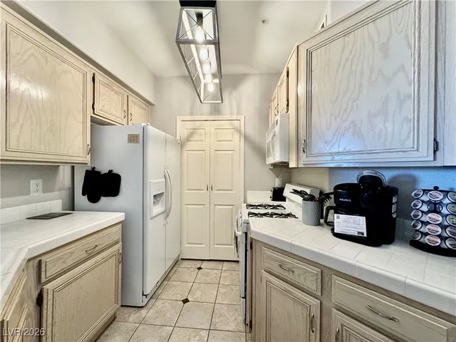 $259,900 | 7151 South Durango Drive, Unit 307, Las Vegas, NV 89113
