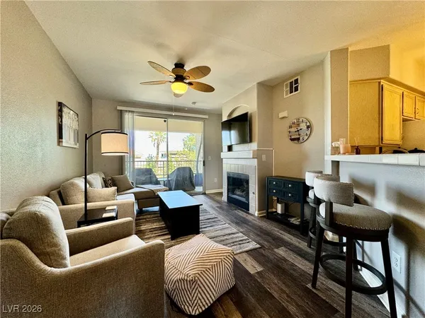 $259,000 | 7151 South Durango Drive, Unit 307, Las Vegas, NV 89113