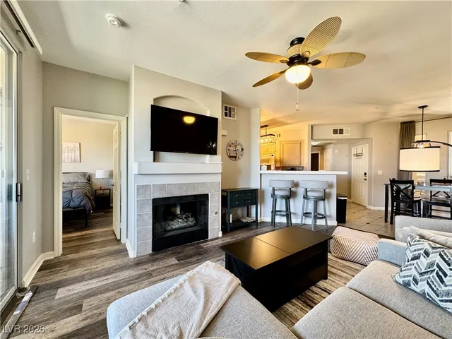 $259,900 | 7151 South Durango Drive, Unit 307, Las Vegas, NV 89113