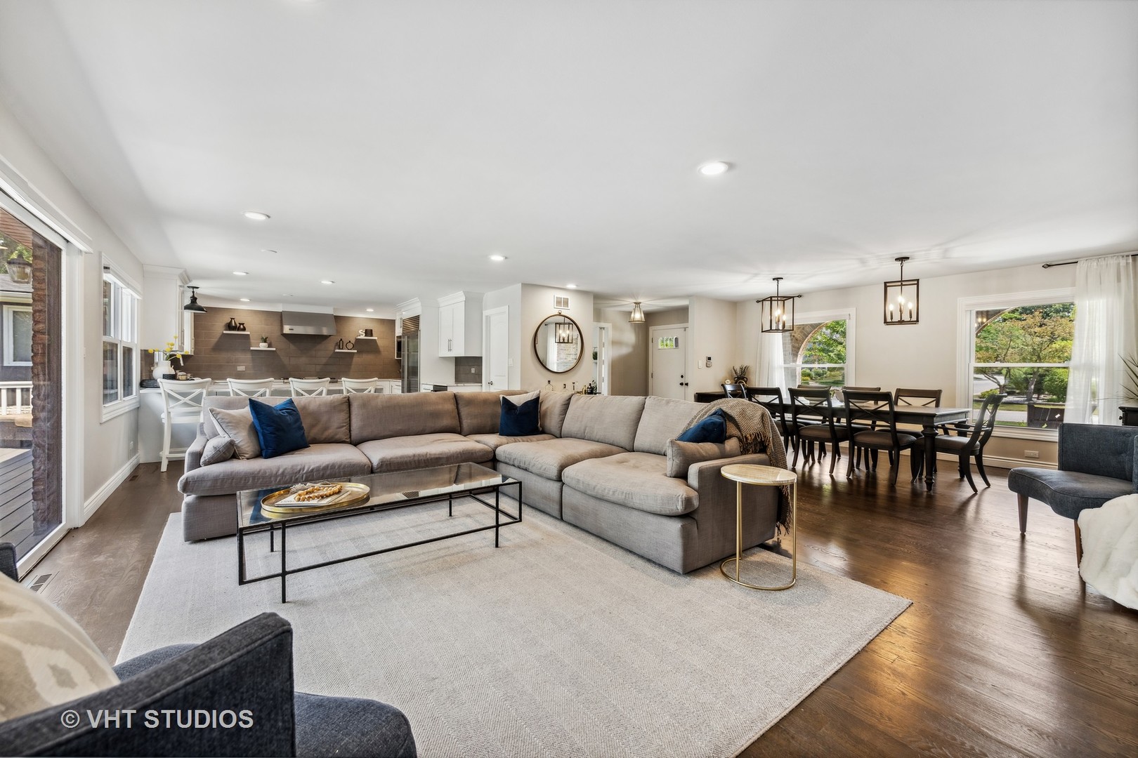 8460 Dolfor Cove Burr Ridge, IL 60527 - Photo 8 of 32 a living room with lots of furniture and wooden floor