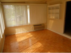 367 Flag Branch Road Greeneville, TN 37743 - Photo 3 of 19 Sunroom