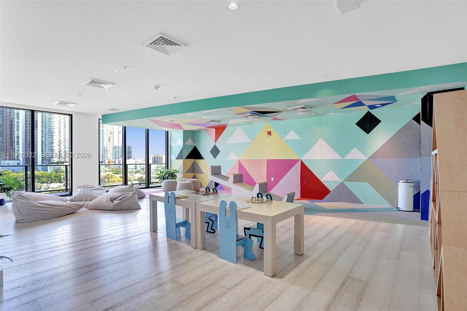 121 Northeast 34th Street, Unit 2305 Miami, FL 33137 - Photo 9 of 50