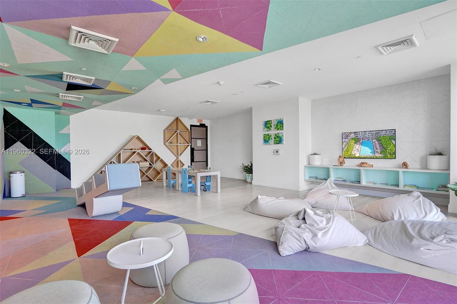 121 Northeast 34th Street, Unit 2305 Miami, FL 33137 - Photo 10 of 50