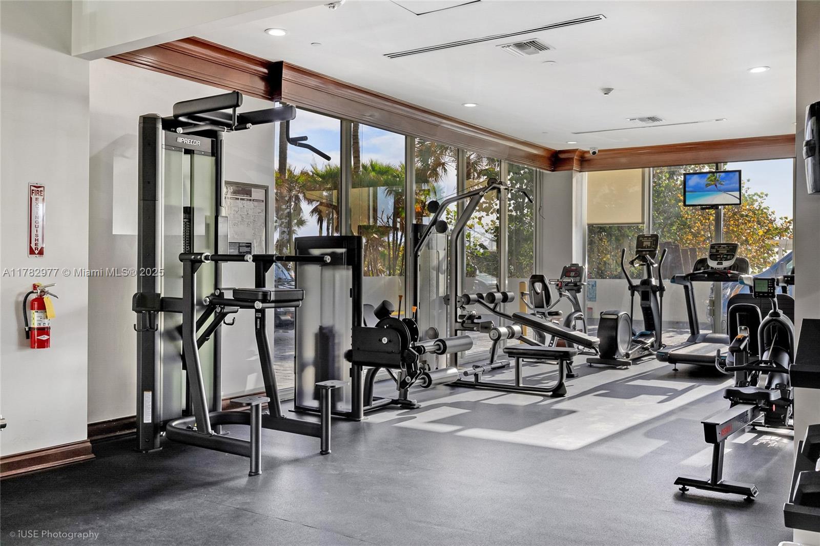 8925 Collins Avenue, Unit 2D Surfside, FL 33154 - Photo 17 of 18