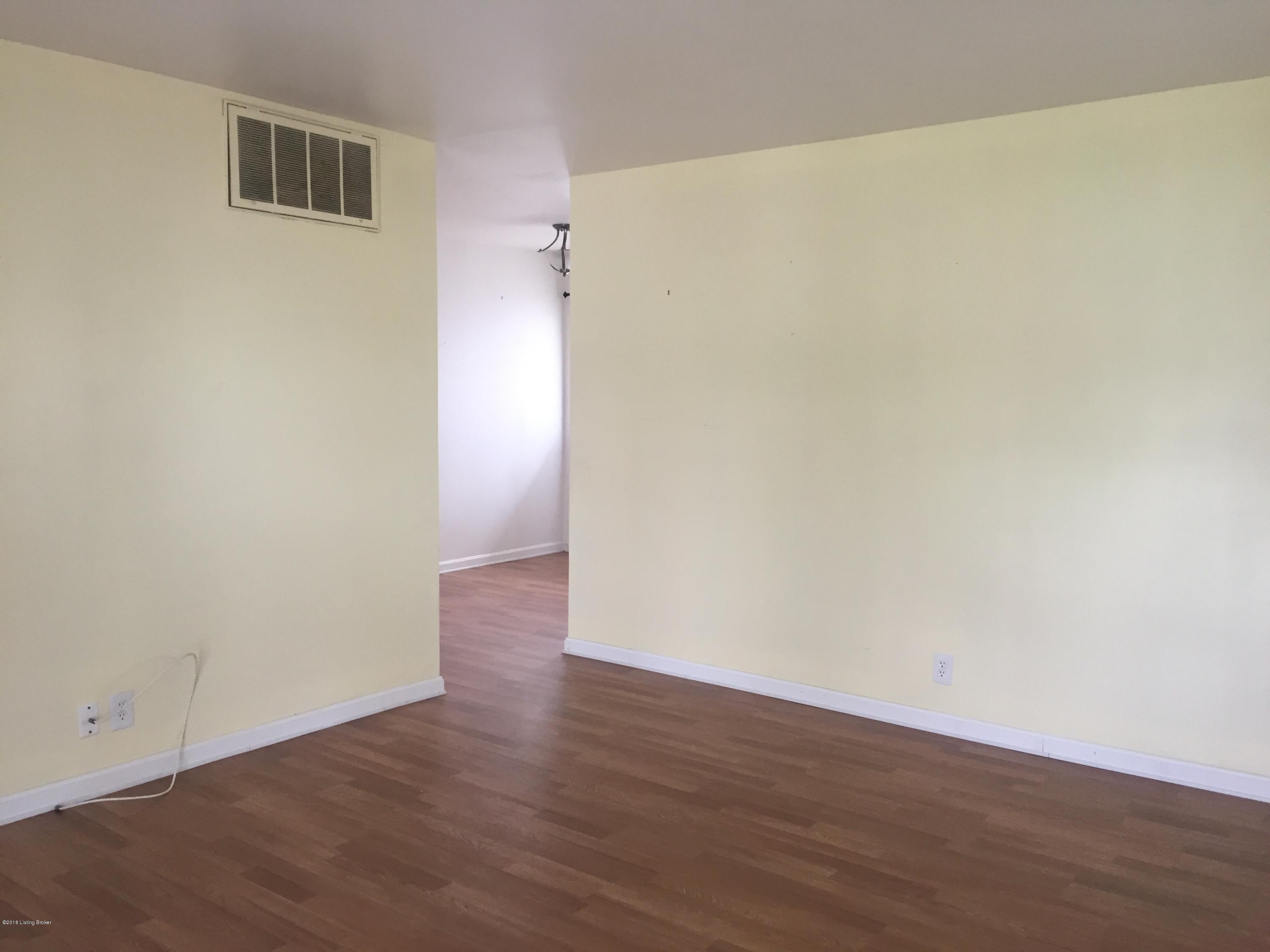 1856 Heaton Road Louisville, KY 40216 - Photo 3 of 17 2018-04-16 15.08.09