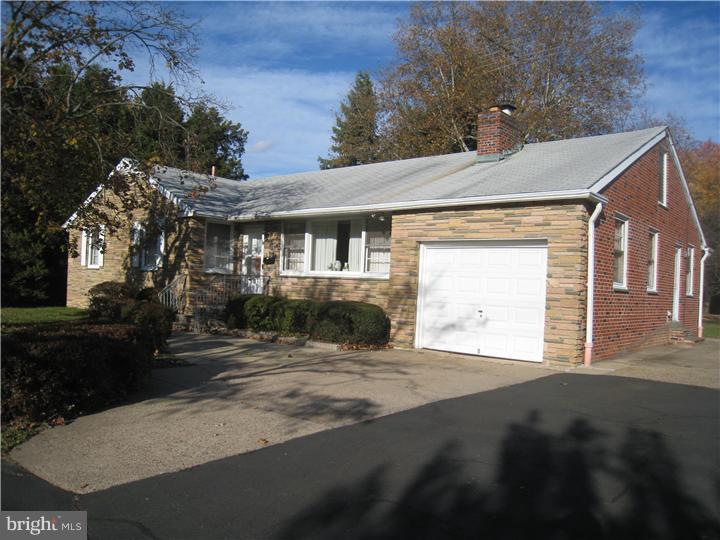 715 Welsh Road Philadelphia, PA 19115 - Photo 2 of 21