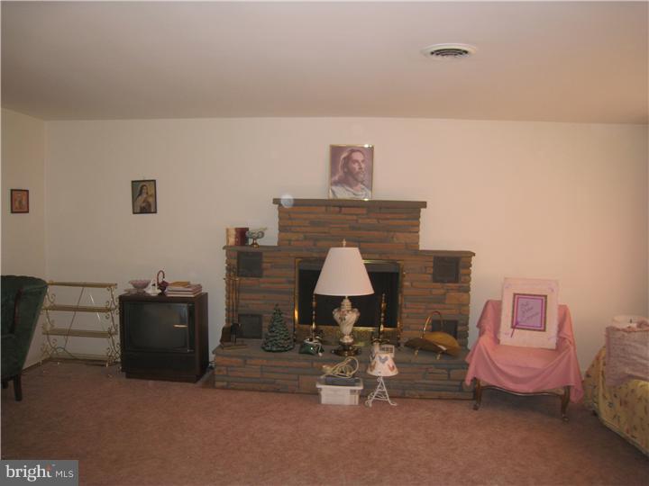 715 Welsh Road Philadelphia, PA 19115 - Photo 7 of 21