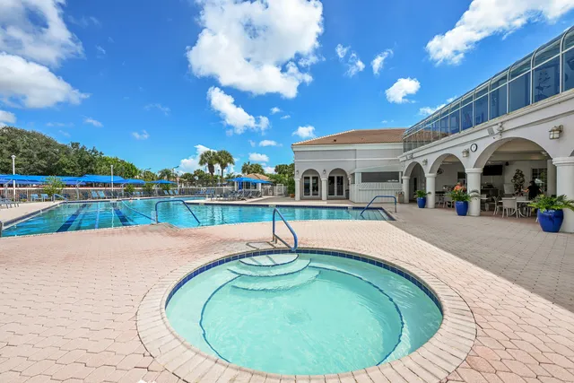 $340,000 | 5390 Venetia Court, Unit H CORNER, Boynton Beach, FL 33437