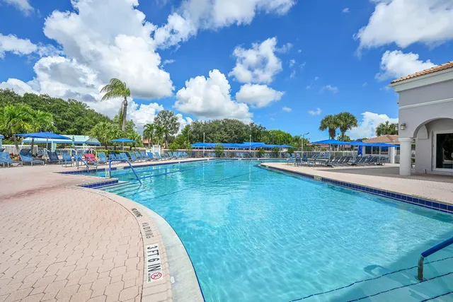 $340,000 | 5390 Venetia Court, Unit H CORNER, Boynton Beach, FL 33437