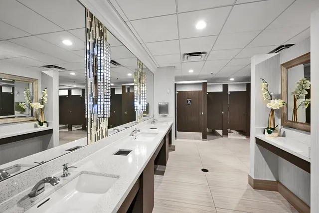 $340,000 | 5390 Venetia Court, Unit H CORNER, Boynton Beach, FL 33437