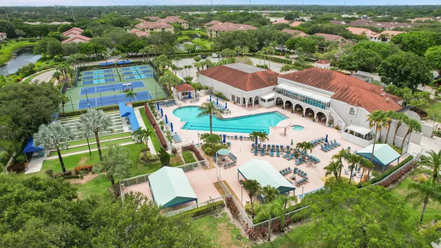 $340,000 | 5390 Venetia Court, Unit H CORNER, Boynton Beach, FL 33437