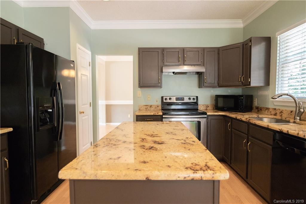 2604 Yarrow Road Charlotte, NC 28213 - Photo 11 of 25