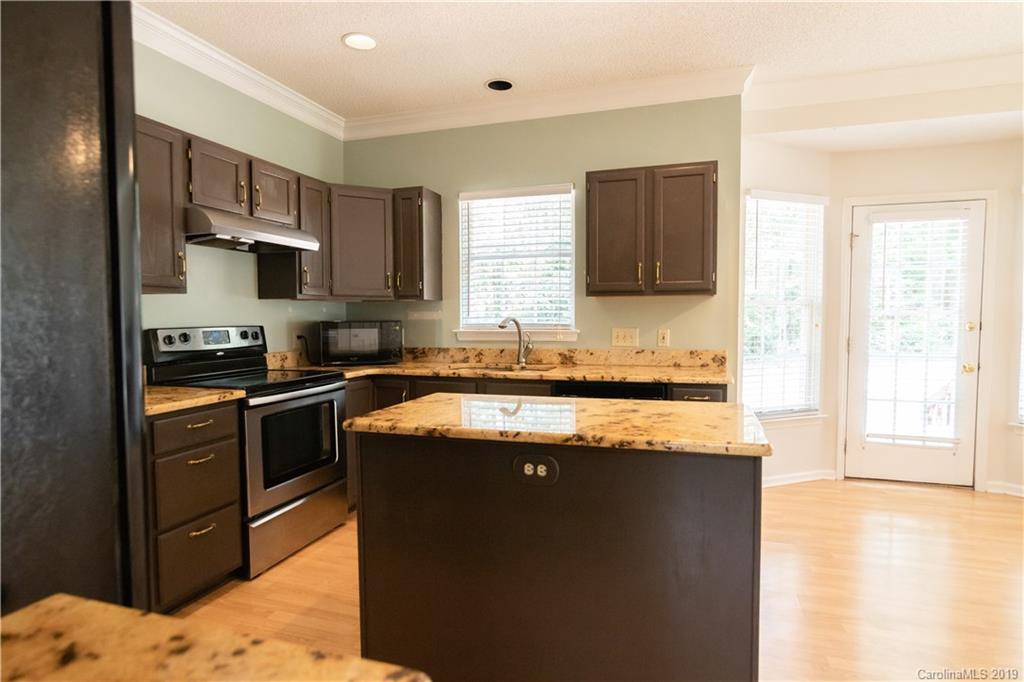 2604 Yarrow Road Charlotte, NC 28213 - Photo 10 of 25