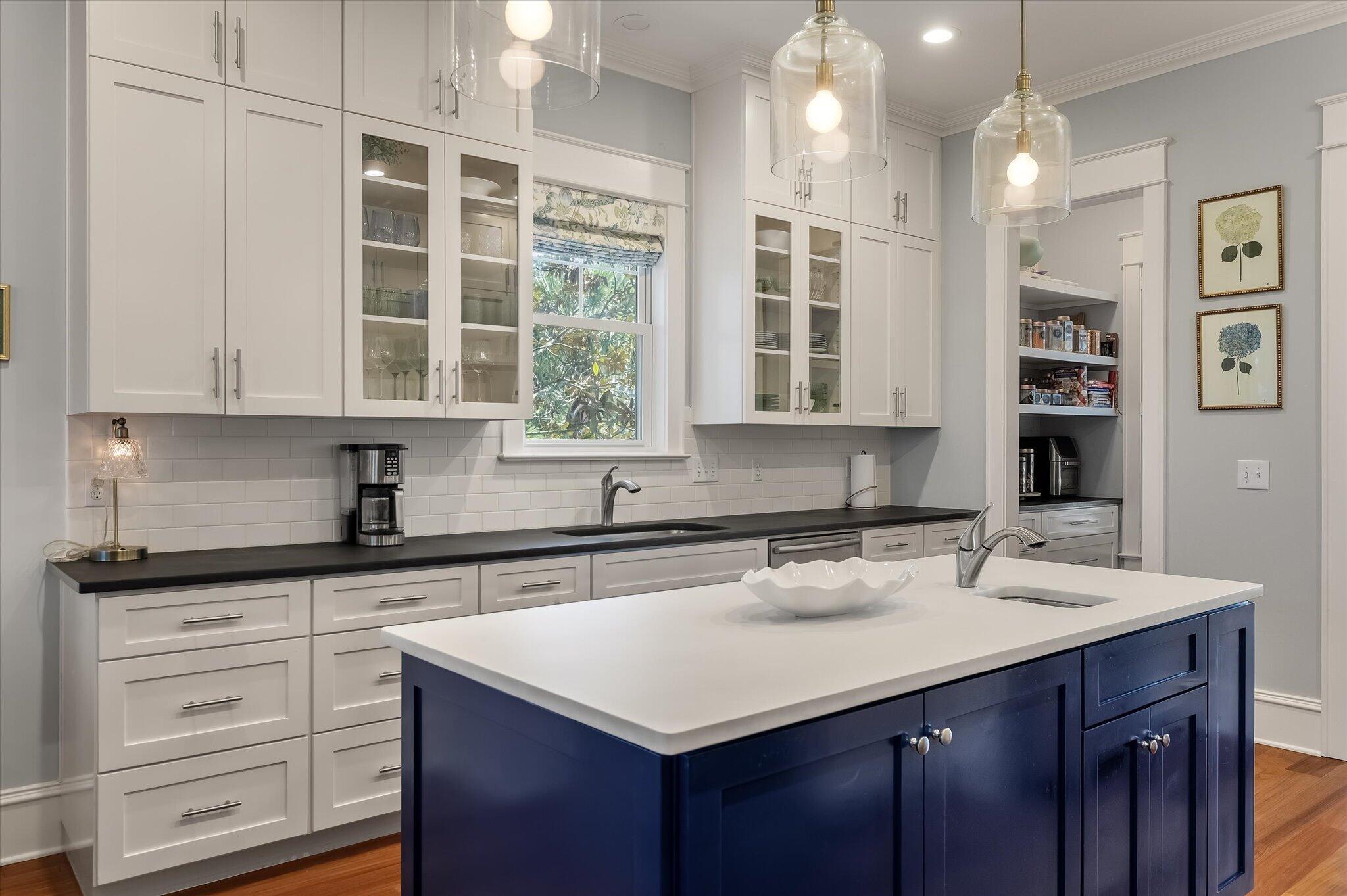 4970 Sound View Drive Mount Pleasant, SC 29466 - Photo 13 of 98 Kitchen